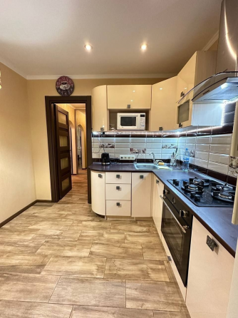 Предлагаю в аренду 2х комнатную квартиру, Калининский район,ул.Краснофлотская. Донецк