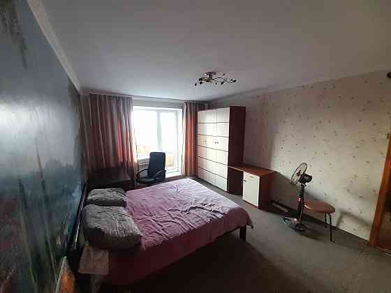 3-ком. квартира, 8 эт. 80м2 Мариуполь