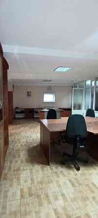 Сдам отдельно стоящее здание в Ленинском р-не, Офис 350 м². Ремонт. Автономное отопление. Парковка. Донецк