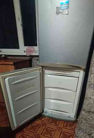 Продам холодильник Макеевка