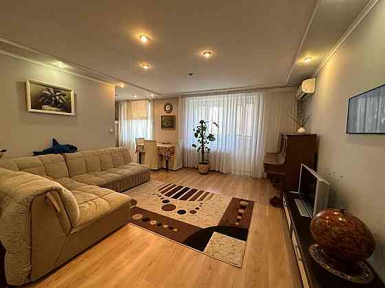 Продам 3 ком.кв в центральной части города, улица Розы Люксембург, больница Вишневского, панфилова Донецк