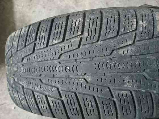 Продаю два зимних ската 195 65 15,нокиан Донецк