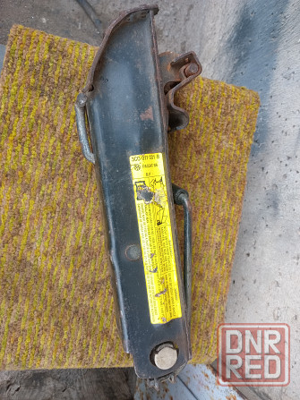 Продаю домкрат на фольцваген оригинальный Донецк - изображение 1