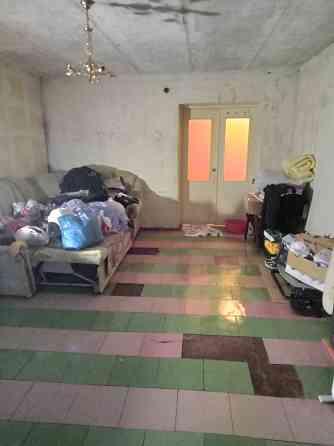 Продам крупногабаритную 2-х комнатную квартиру в г.Донецке Калининский район Донецк