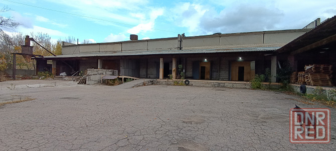 Сдам склад с Рампой 1200 м², офис , гараж, территория 1,7 га! Скважина. Газ. Макеевка - изображение 1