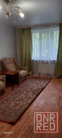 Продажа двухкомнатной квартиры в Червоногвардейском районе, ул.Комарова Макеевка - изображение 1