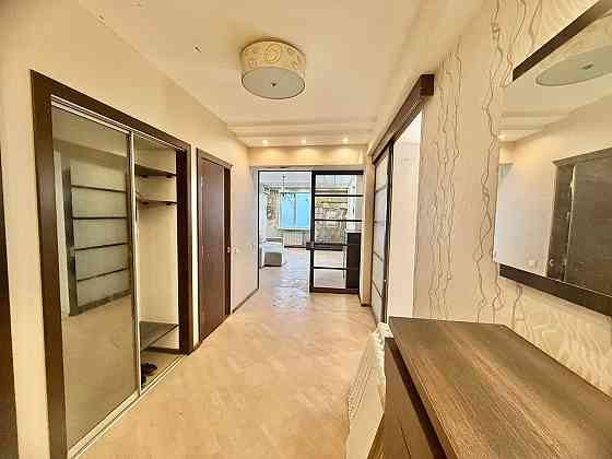 Продажа! Центр ,г.Мариуполь 3-х комнатная крупногабаритная квартира Мариуполь