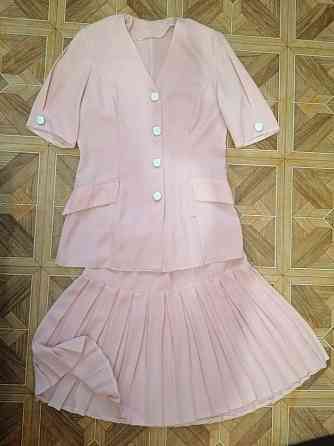 Продам костюм юбка блузон р.м Донецк