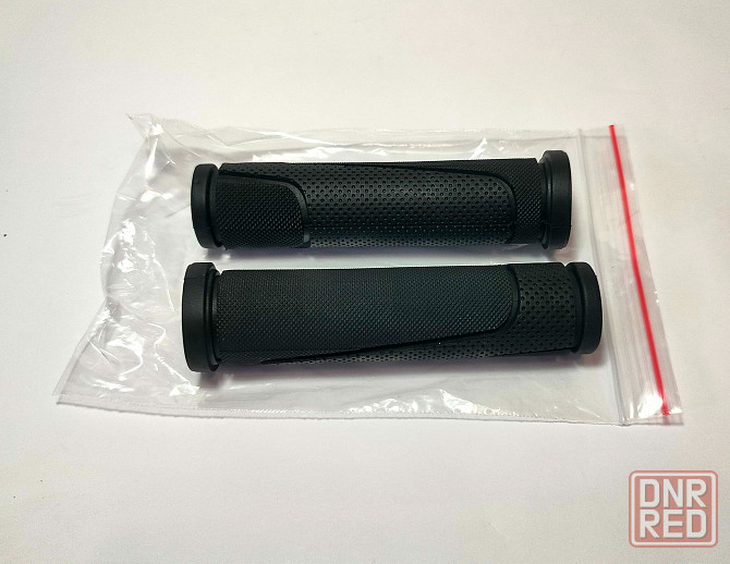 Ручки универсальные на руль велосипеда (грипсы) Донецк - изображение 1