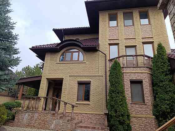 Продам 3-х Дом - 360м2 (ул. Рылеева, Калининский р-н - VIP) Донецк