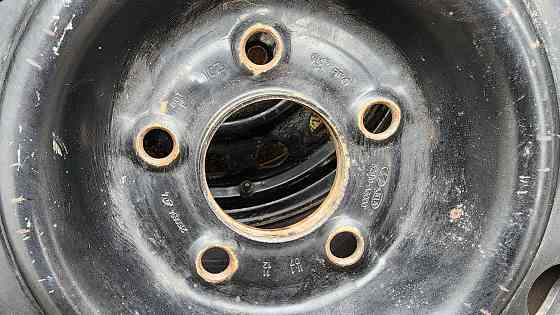 Продам комплект новой резины на оригинальных корейских штампах R15. Донецк