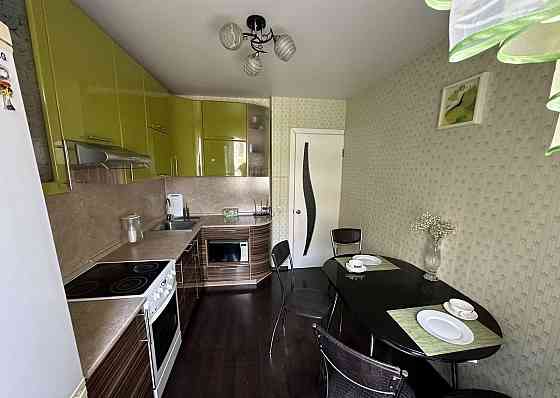 Сдаётся уютная трехкомнатная квартира, Топаз Донецк