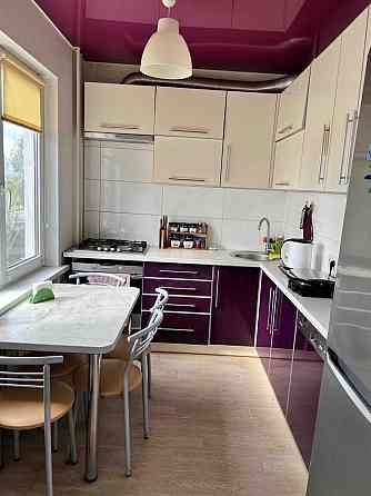 Сдaется нa длитeльный срок 3-комнатная уютная квартира в Ленинском районе, пр-кт Ленинский Донецк