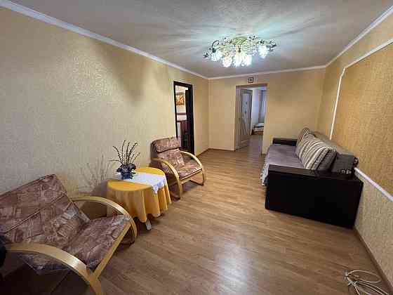 Продажа 2-х комнатной квартиры, Площадь Бакинских Комиссаров! Документы Готовы !! Донецк