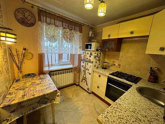 Продажа 2-х комнатной квартиры, Площадь Бакинских Комиссаров! Документы Готовы !! Донецк