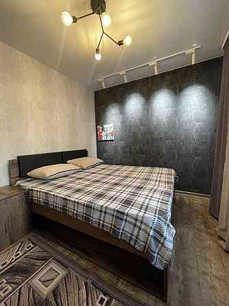 Сдаётся просторная светлая трехкомнатная квартира в Калининском районе Донецк