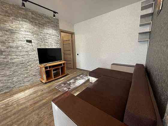 Сдаётся просторная светлая трехкомнатная квартира в Калининском районе Донецк