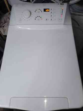 Стиральная машина хотпоинт Аристон на 6 кг Донецк