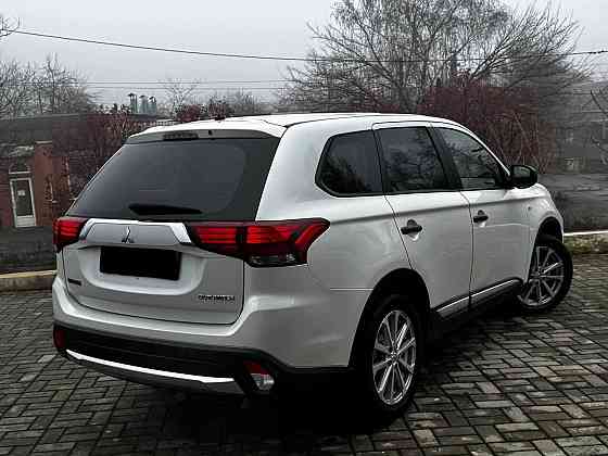 в продаже Mitsubishi outlander 2015 года выпуска! Донецк