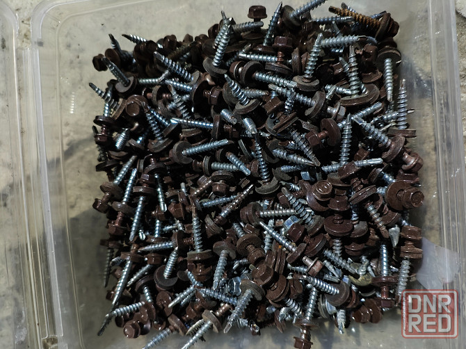 Продам саморезы кровельные коричневый Макеевка - изображение 1