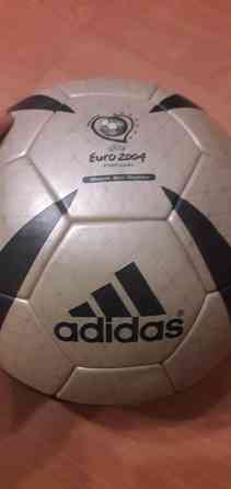 Фирменный мяч Адидас с евро 2004г. Донецк