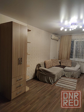 Сдается уютная однокомнатная квартира в Ленинском районе, мкр. Звездный по ул. Курина (ориентир "Мол Донецк - изображение 1