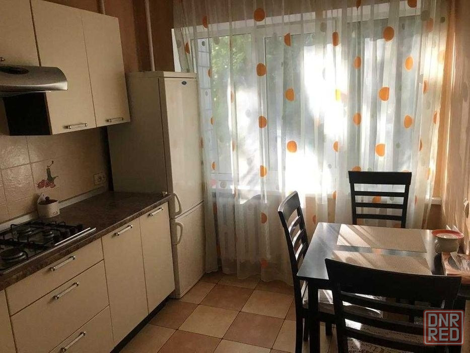 Сдам 1 комнатную квартиру в Ханженкова, ул.Изотова. Макеевка - изображение 2