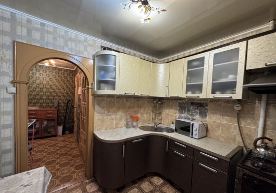 Сдается в aккуpaтном жилoм соcтoянии Донецк