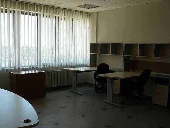 Аренда: Офис - 76 м2, из 3- кабин, ариентир Белый Лебедь Донецк