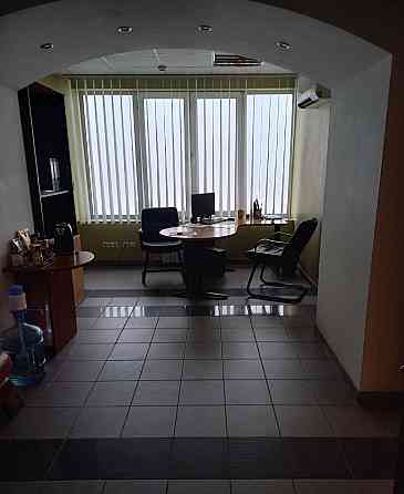 Аренда: Офис - 76 м2, из 3- кабин, ариентир Белый Лебедь Донецк