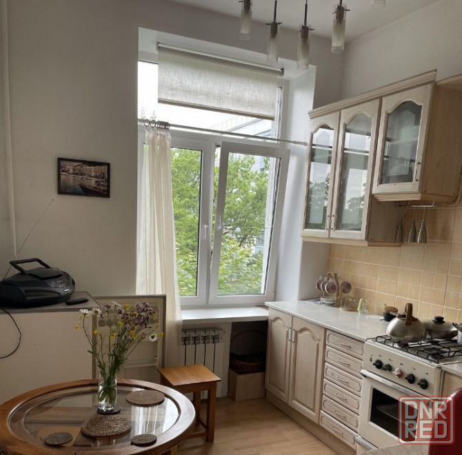 Ворошиловский район, городская Администрация Донецк - изображение 2