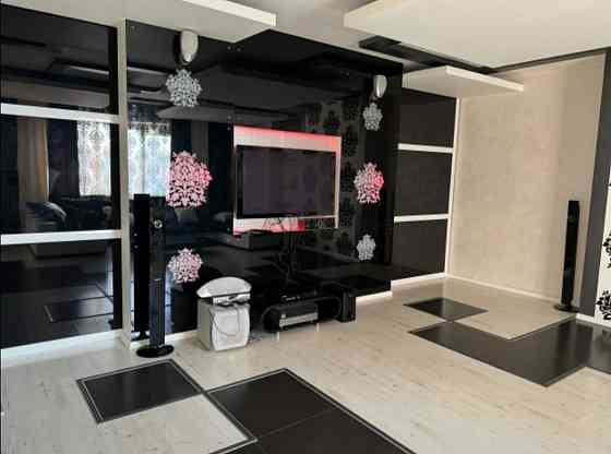 Сдам 3-х комн 160 м² в Новострое в Жк Альтком. Ремонт. Всё необходимое есть Вода всегда! Паркинг Донецк