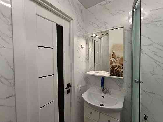 Продается четырёхкомнатная квартира Мариуполь