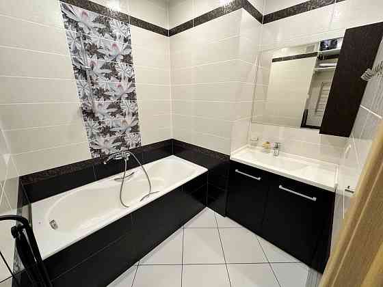 Сдаётся двухкомнатная квартира Калининский р-н Проспект Ильича 19а. Вода+накопитель = постоянно Донецк