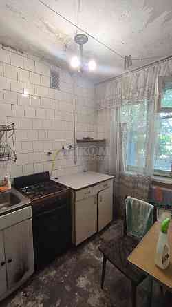 Продам 2к кв. Комарова Луганск