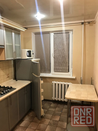 Сдам 1ком Текстильщик сш92 с ремонтом 2/9 с мебелью и техникой вода холодная и горячая Донецк - изображение 2