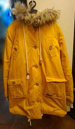 Зимняя куртка с утиплением, почти новая, возможен торг Донецк