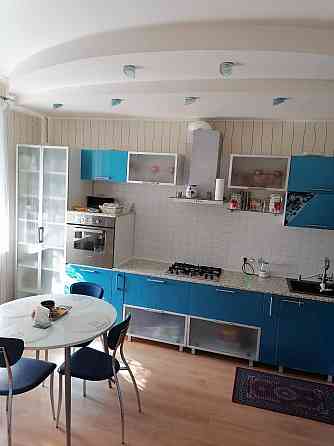 Крупногабаритная 3к кв. с ремонтом в центре!!! Донецк