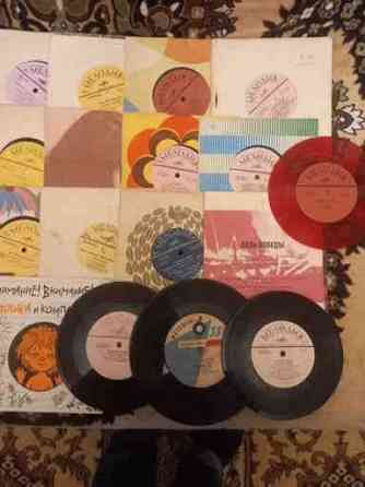 Пластинки ссср маленькие,много,в идеальном сост,твёрдые и мягкие Донецк