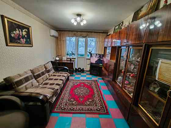 2 к кв, Калининский рынок Донецк