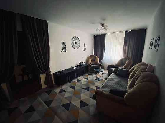 Сдаю 3-комнатную квартиру в г. Мариуполь, Кальмиусский район, 61м. Мариуполь