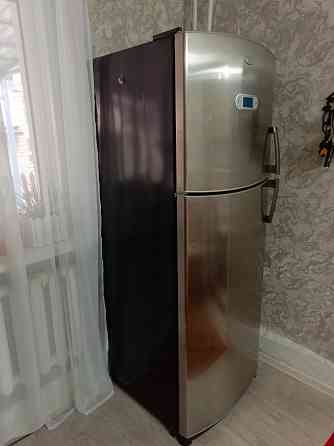 Продам холодильник Whirpool Донецк