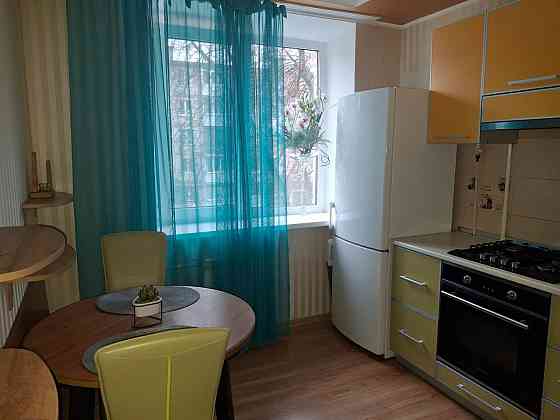 Сдаётся однокомнатная квартира на 23мкр 33 кв.м. Мариуполь