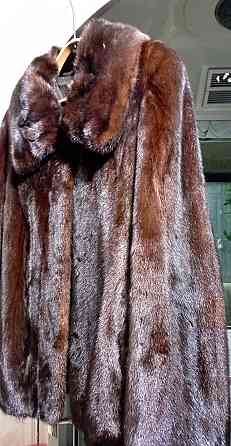Женская шуба Макеевка