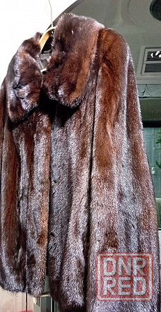Женская шуба Макеевка - изображение 1