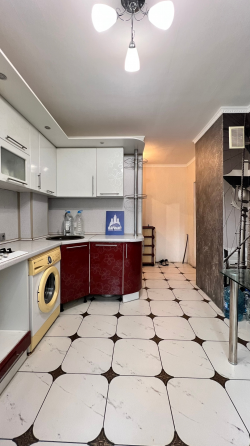 Продажа 3 комн. квартиры, м-н Зелёный Макеевка