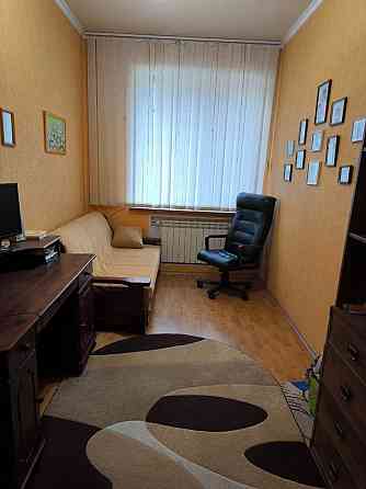 Продам дом 180 кв.м. в живописном месте, берег пруда, 15 соток. Донецк