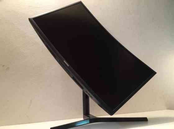 Игровой монитор Samsung C27FG73FQI, 144Гц, изогнутый, QLED Донецк