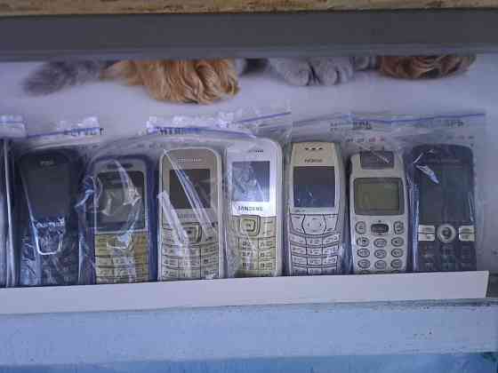 Продам телефоны кнопочные Донецк