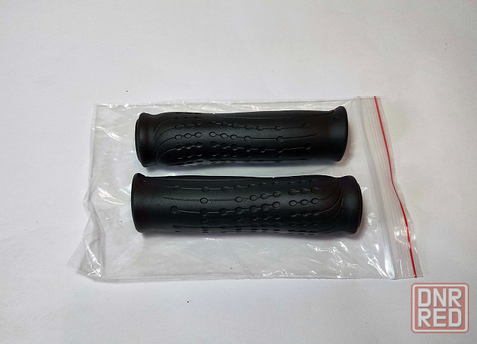 Продам грипсы Stels (ручки руля) для велосипеда Донецк - изображение 1